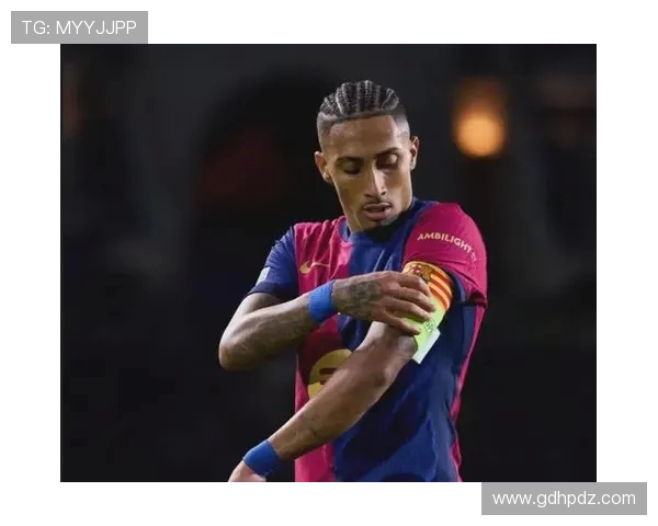 德科否认亚马尔索要顶薪传闻 巴萨计划与拉菲尼亚续约一年