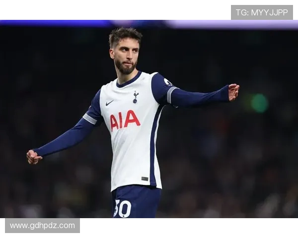 热刺官宣与28岁中场本坦库尔完成续约新合同锁定核心至未来